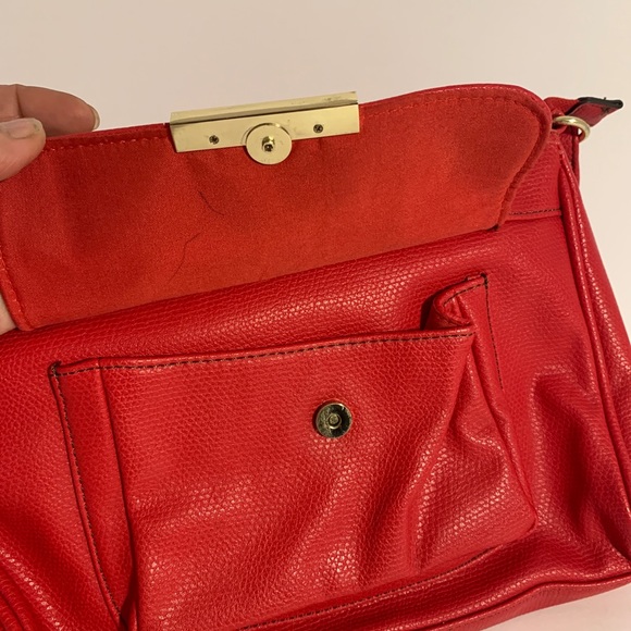 Liz Claiborne red purse pre-owned - Picture 9 of 14